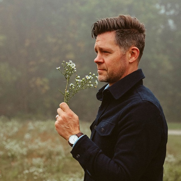 Meet your Posher, Chris - Picture 1 of 1